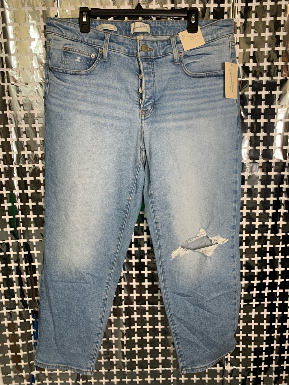 Universal Thread Light Blue Boot Cut Jeans with Distressed Knee